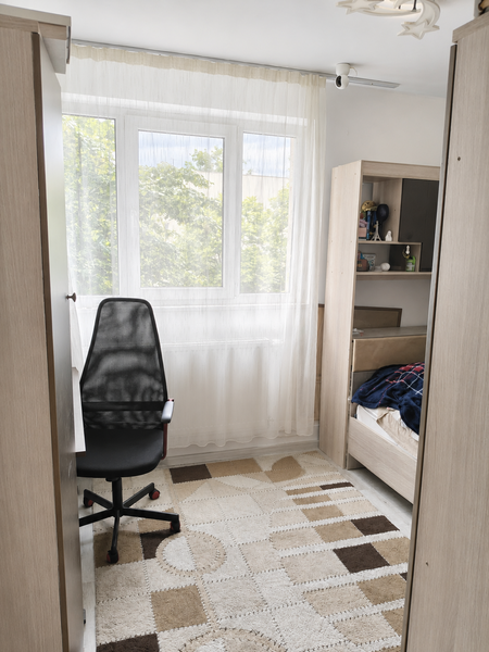 Drumul Taberei, apartament 3 camere, 63 mp, etaj 3, metrou Raul Doamnei.